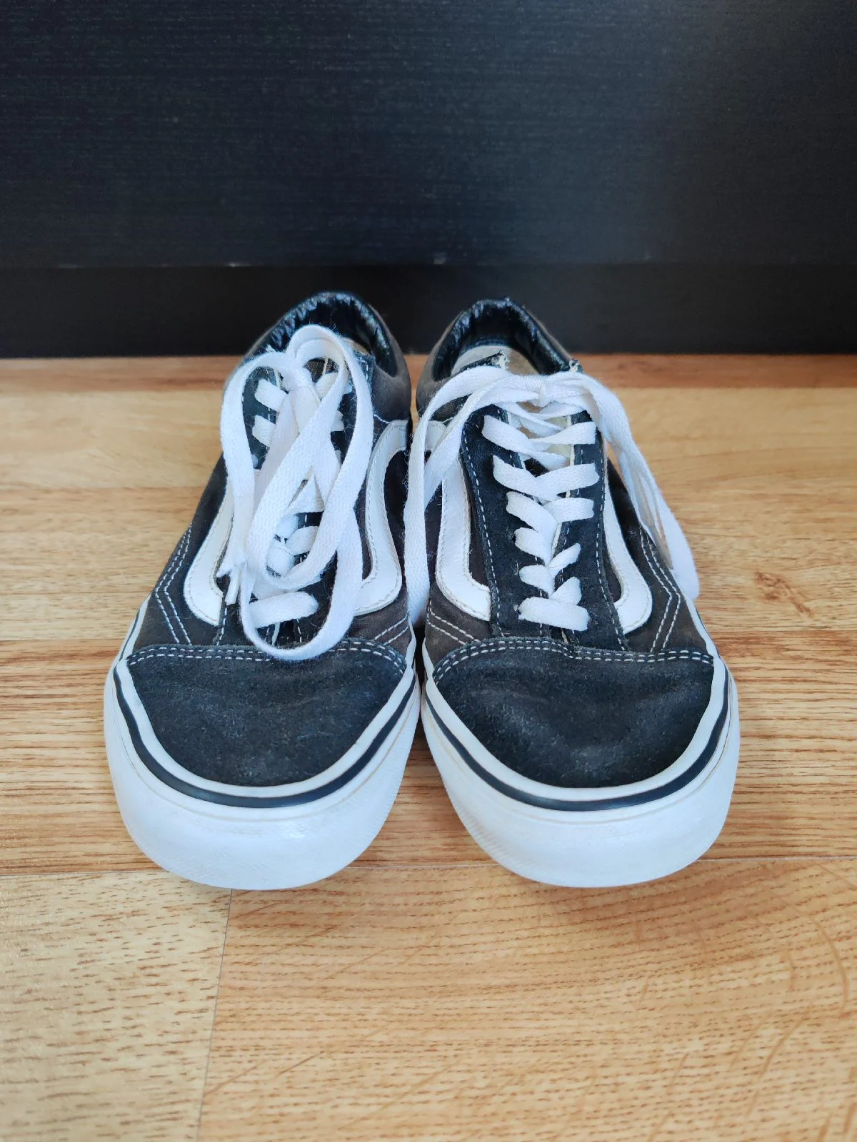 Classic Vans Old Skool Black Low Top Trainers UK 4
