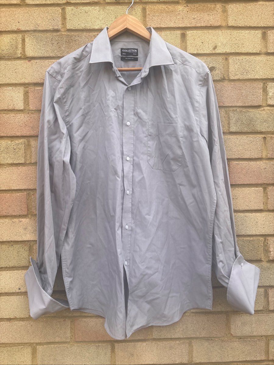 Tailored fit light grey shirt 44" chest