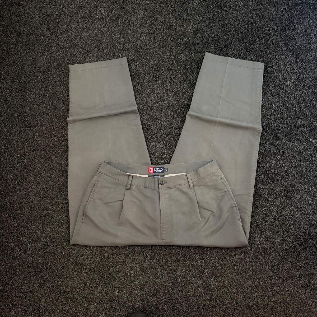 Chaps vintage 1940s style pleated khaki lightweight cotton pants