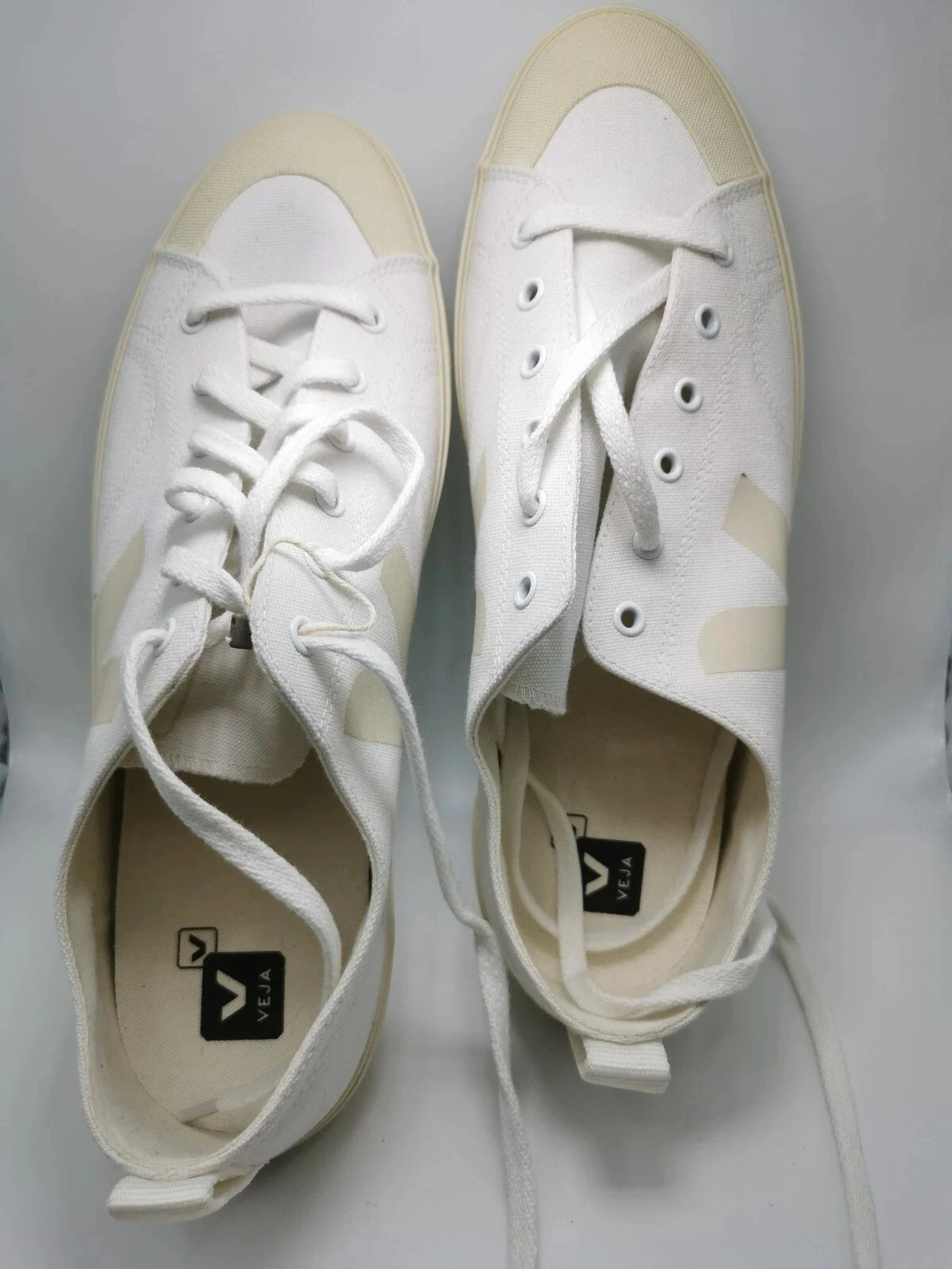Veja Nova Canvas Low Top Off-White Mens Sneakers EU 46 UK12