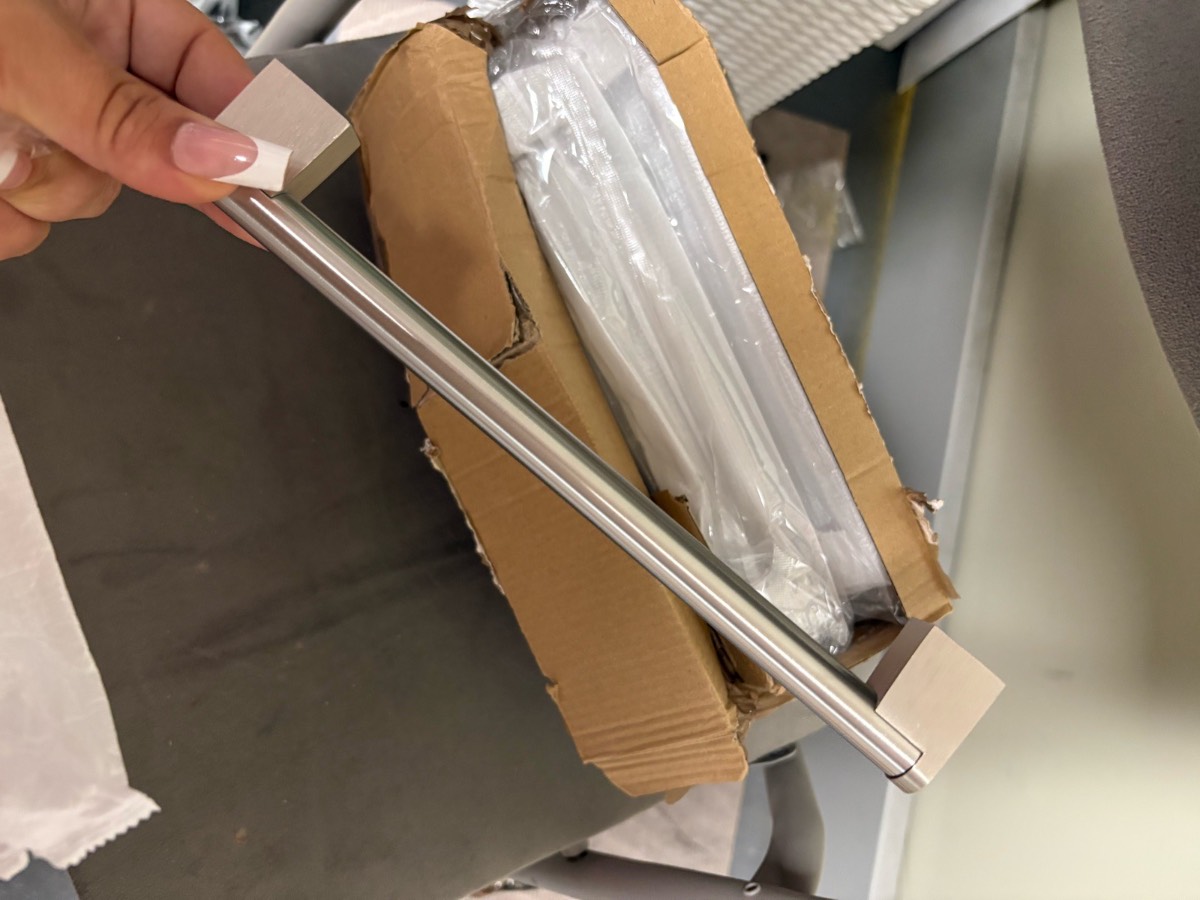 10x cabinet pulls door handles with screws new in box