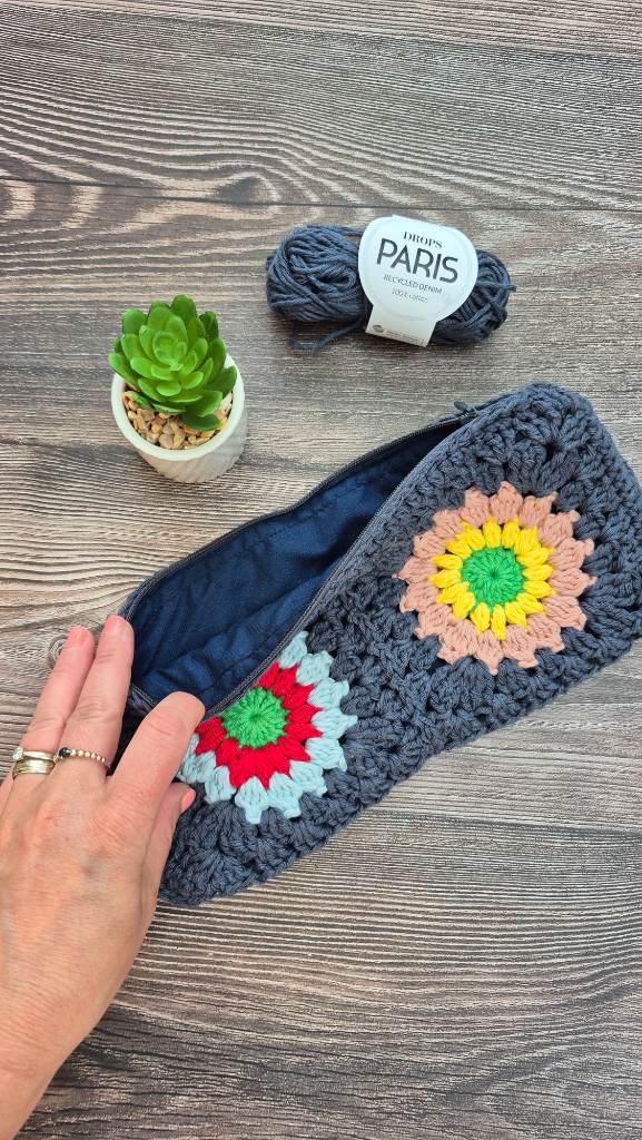Crochet granny square pouch