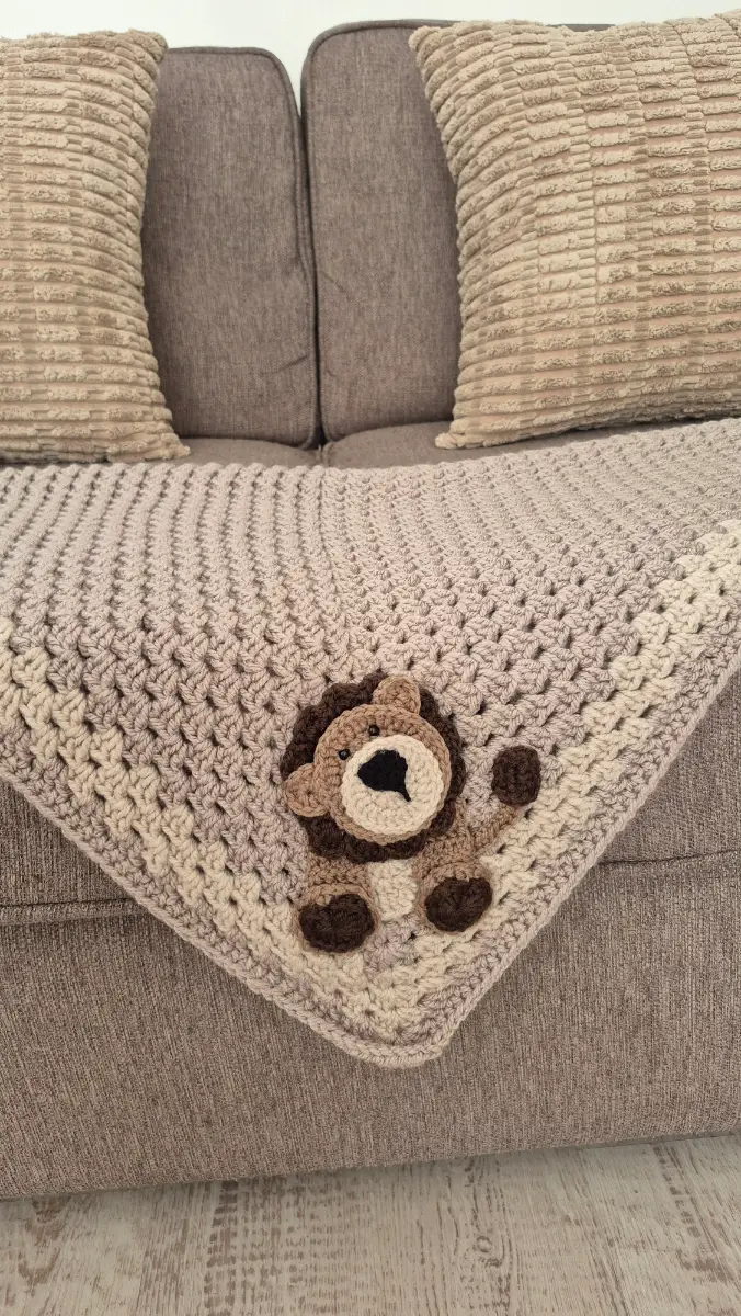 Handmade Crochet Lion Baby Blanket | 75 x 75 cm