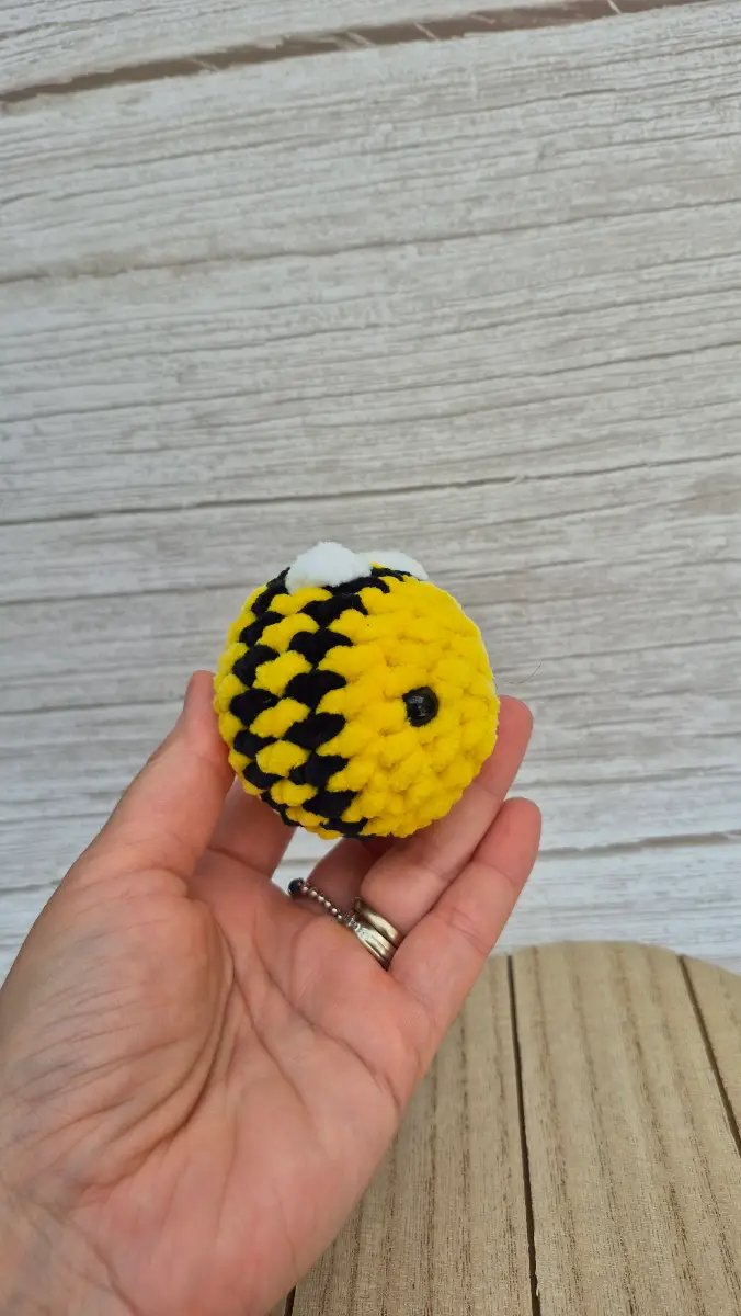 Cute Crochet Bee 🐝