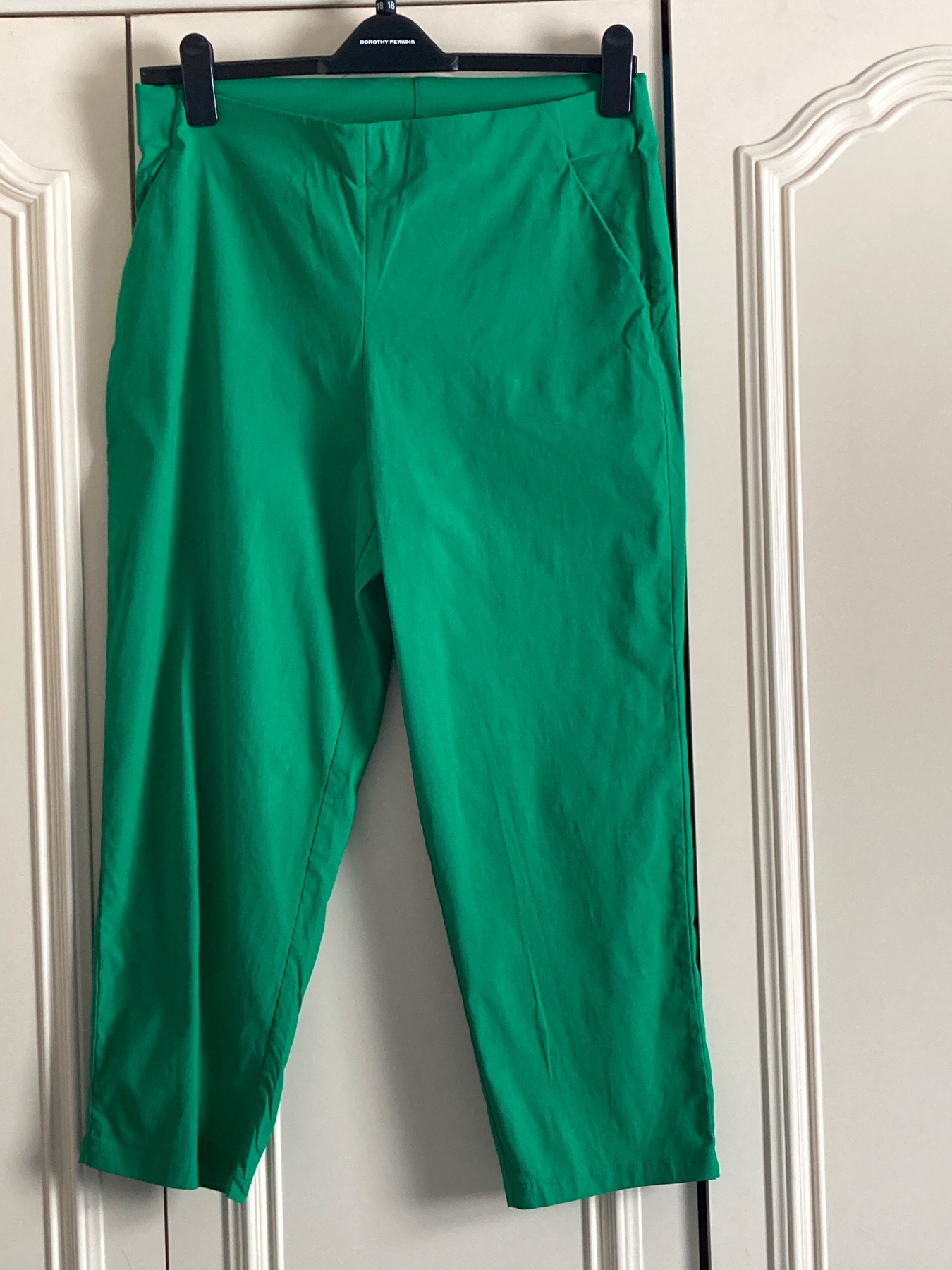 Cropped trousers 16/18