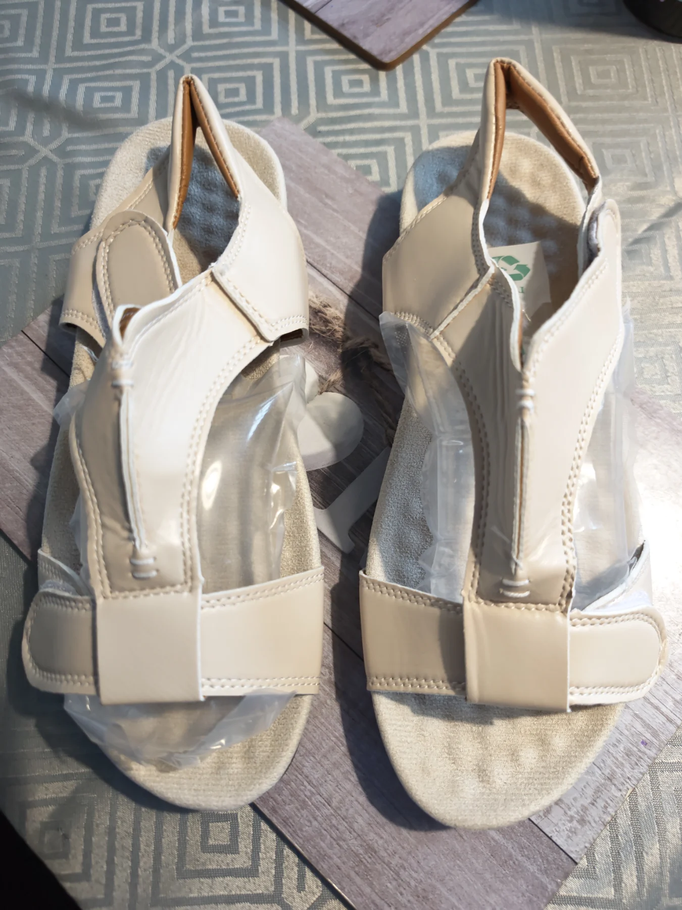 Sandals - womens