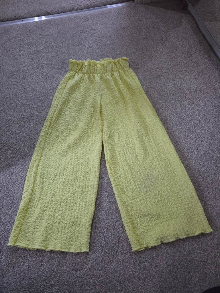 Zara girls relaxed fit textured trousers, age 7 years
