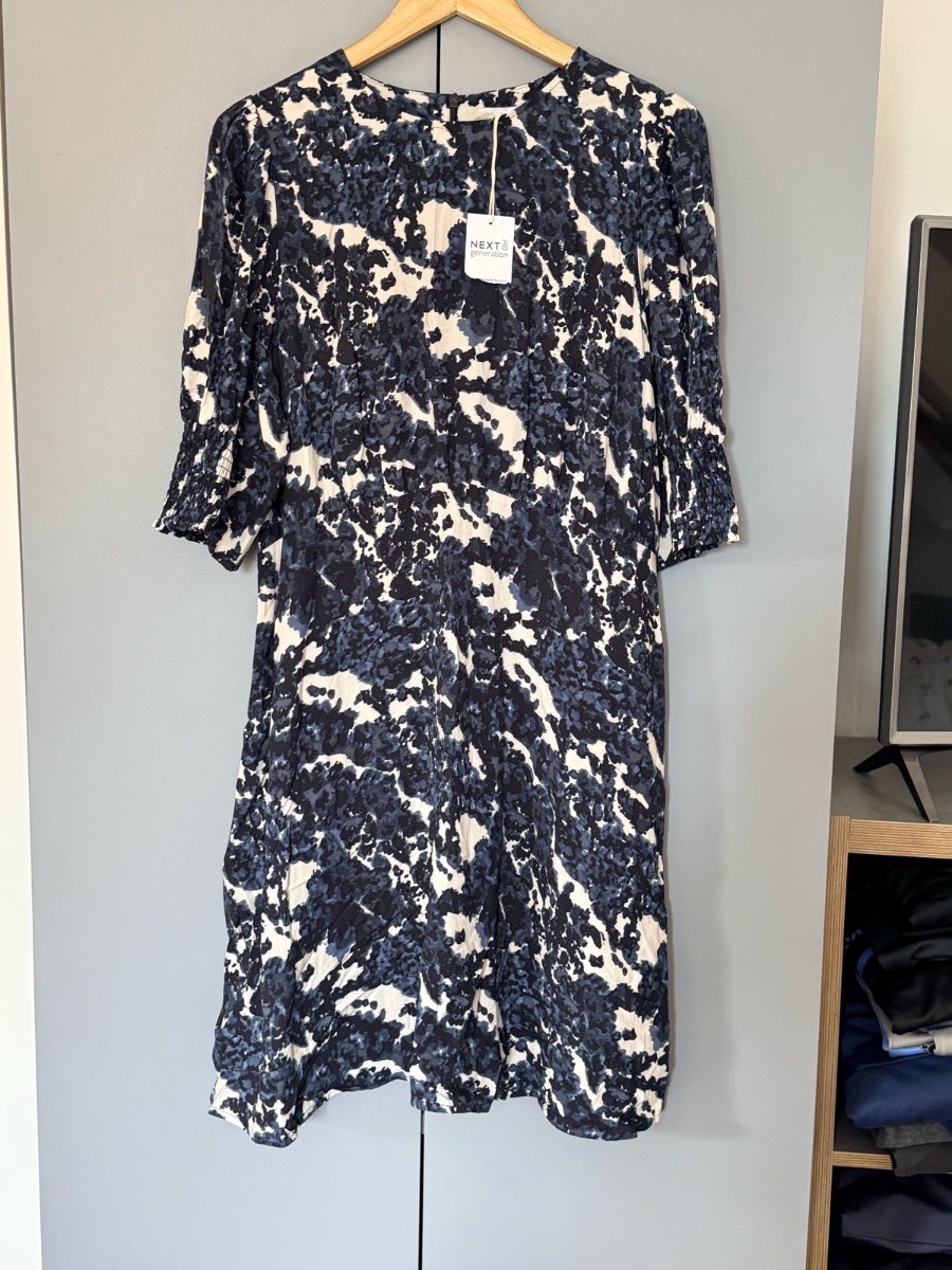 BNWT Next Navy White Floral Print Midi Dress UK 16 Smocked Sleeve