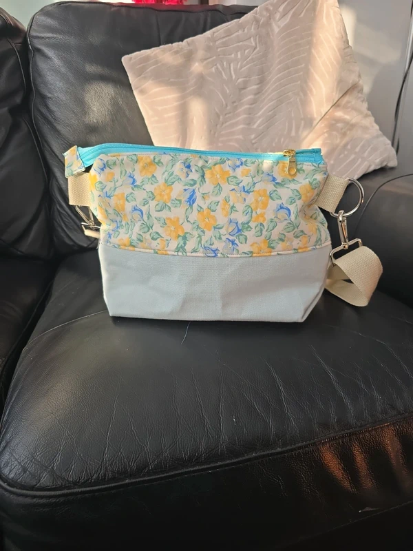 ladies crossbody bag blue/yellow