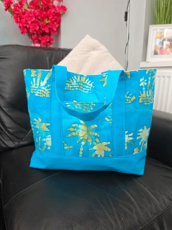 ladies tote bag nice size