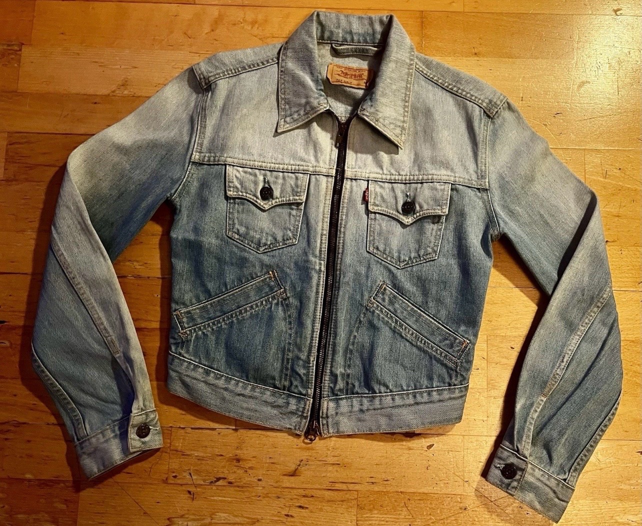 Vintage Y2K Levi’s For Girls Ombre Zip Up Denim Jacket Cropped Size M