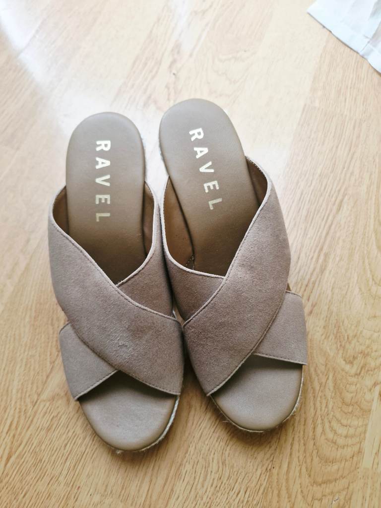 Ravel Cross Strap Espadrille Wedge Mules – Taupe – UK 6 / EU 39 barely worn