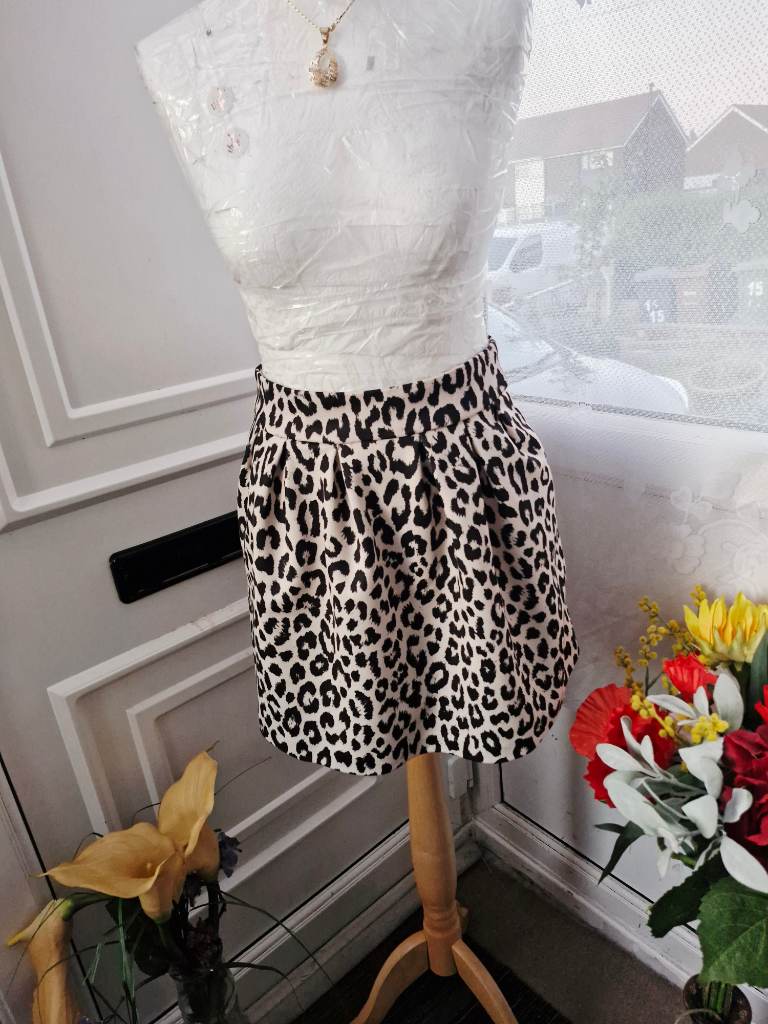 River Island Leopard Print Scuba Mini Skirt – Size UK