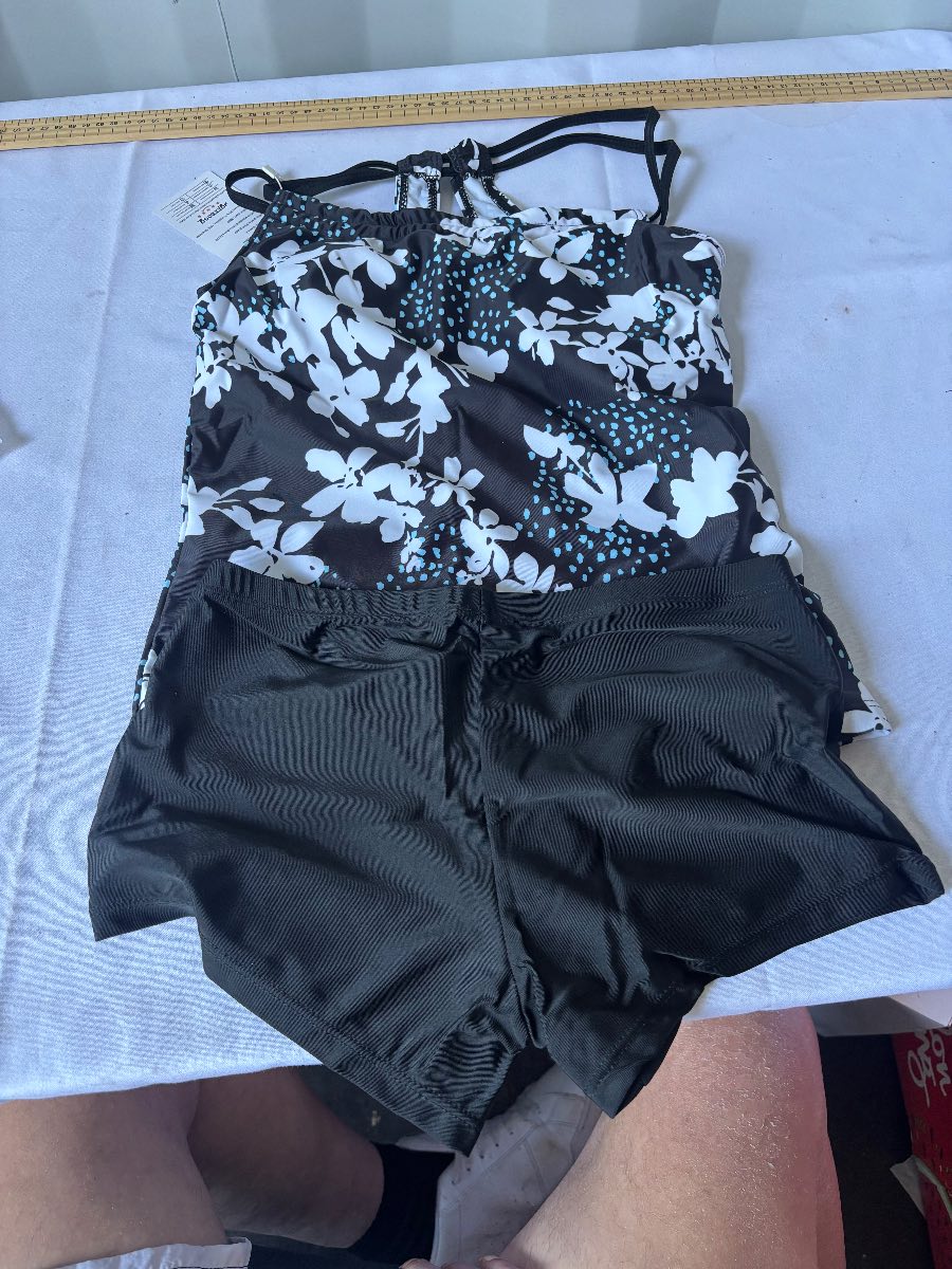 Women’s Floral Tankini Swimsuit Set Black Blue White Top & Boyshorts New