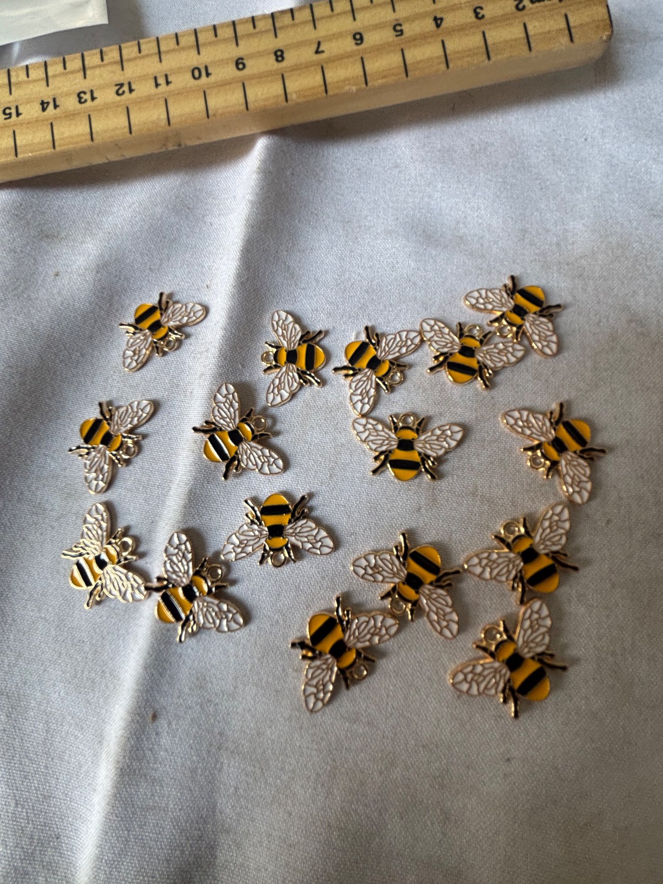 15x Enamel Bee Charms Yellow Black Silver Tone Bumble Bee Jewellery Craft Pendants