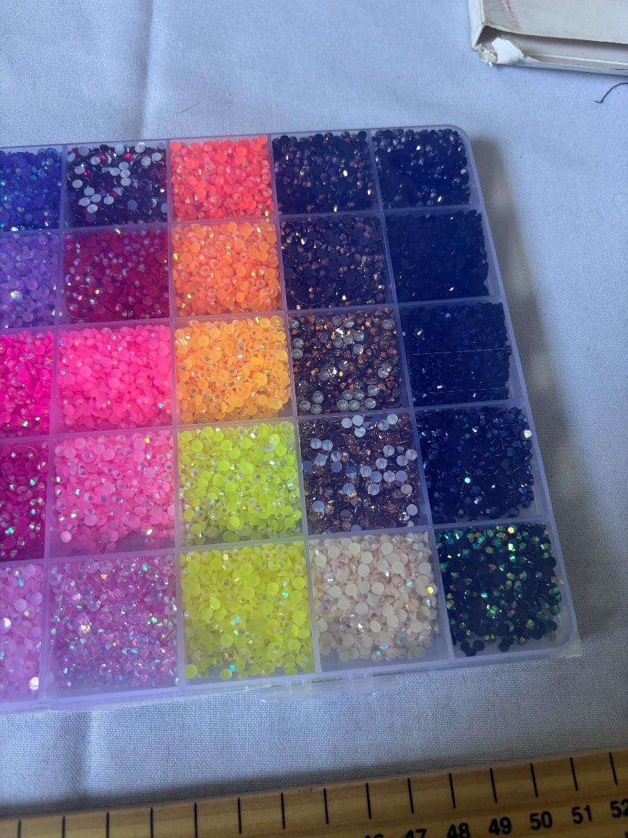 4800pcs Flat Back Rhinestones Gems Kit with Tweezers Nail Art Craft DIY Mixed