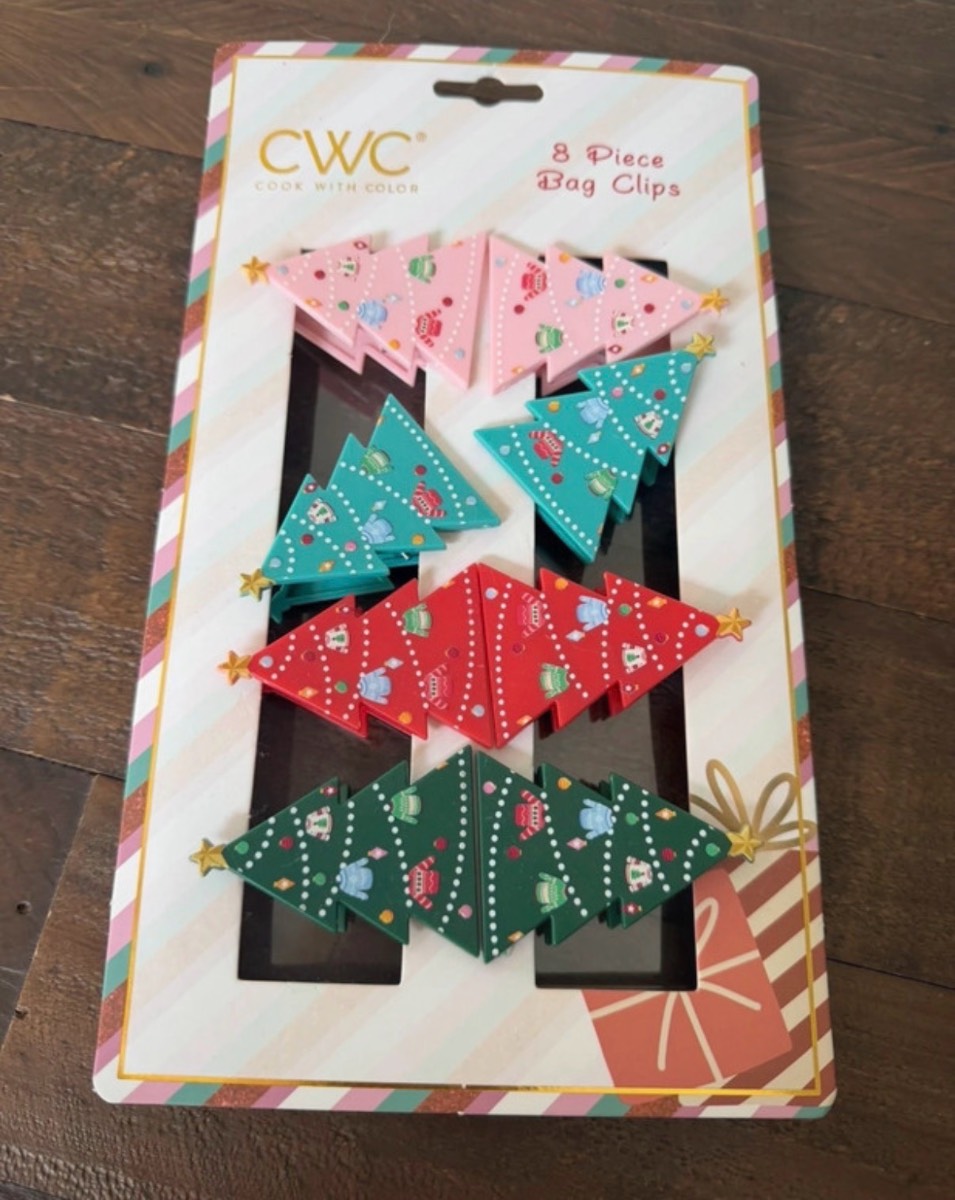 CWC Cook with Colour Set of 8 Green Red Blue Pink Christmas Tree Bag Clips