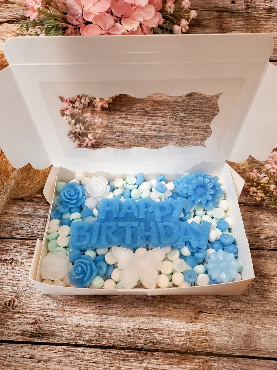 Happy Birthday, Fresh Linen, Highly Fragranced Wax Melts Gift Box