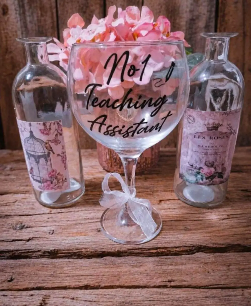 No1 teaching assistant gin glass