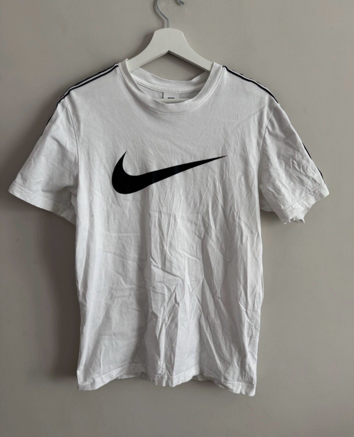 Nike White Logo T Shirt Size S Small Black Swoosh Tape Sleeve Cotton Tee