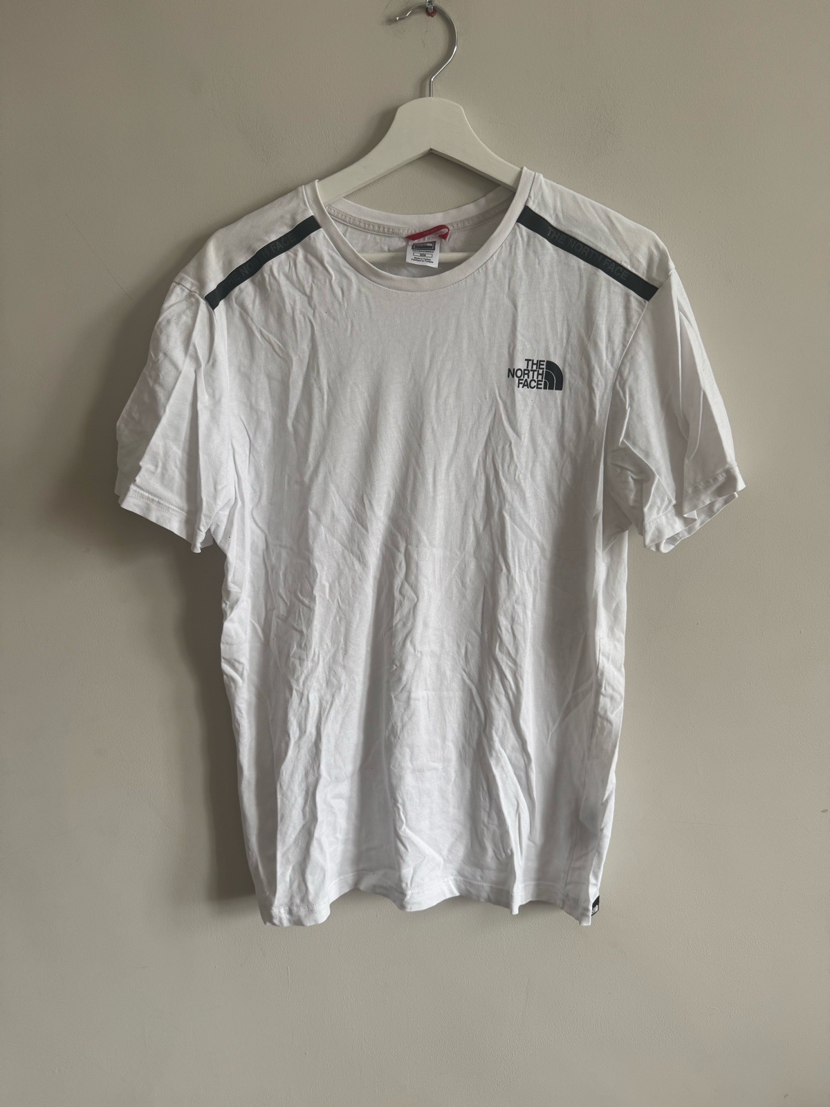 The North Face White Logo T Shirt Black Shoulder Tape Size M