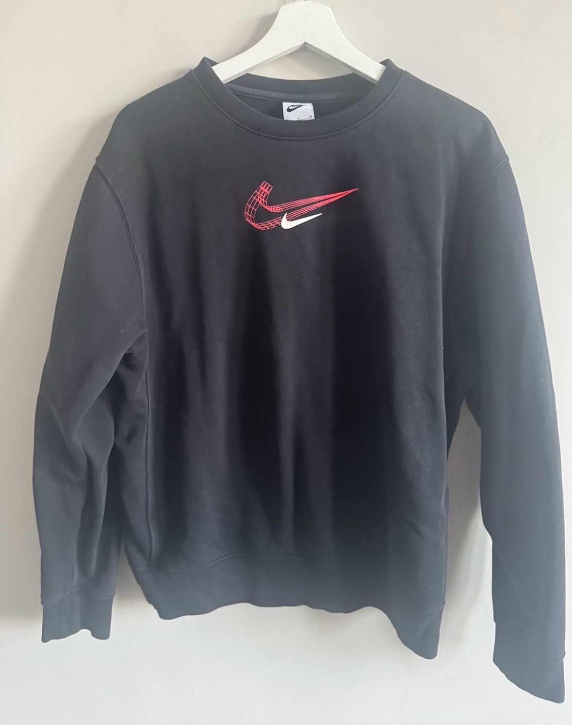 Nike black sweatshirt jumper red swoosh logo size s small