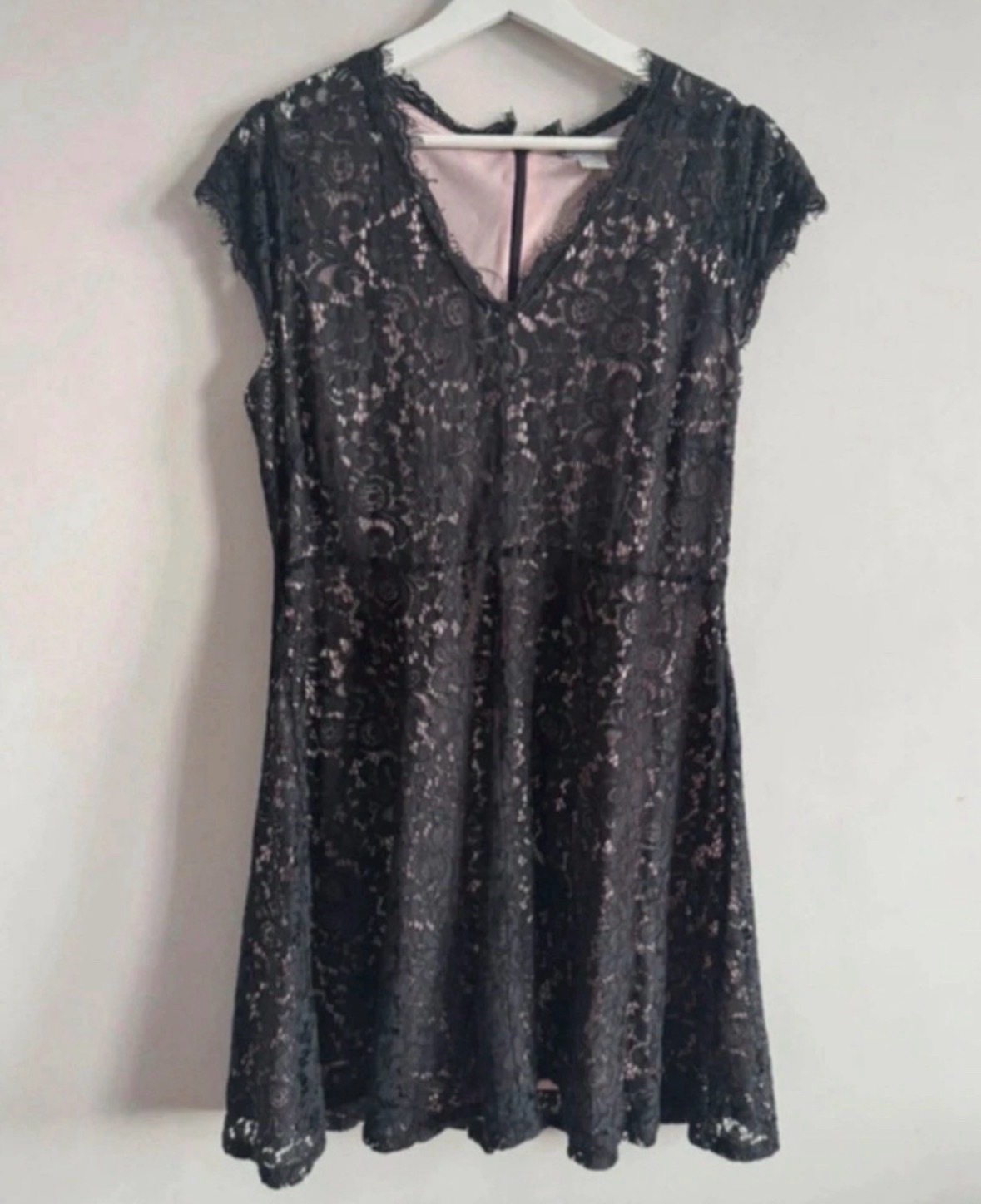 H&M black lace skater dress Rose Lining Size L Large 14-16
