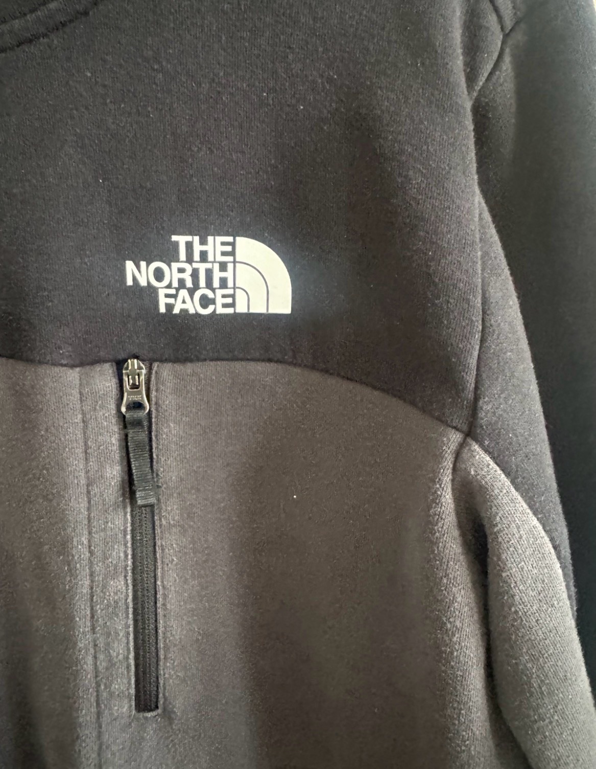 The North Face boys black grey fleece sweatshirt jumper XL lightweight