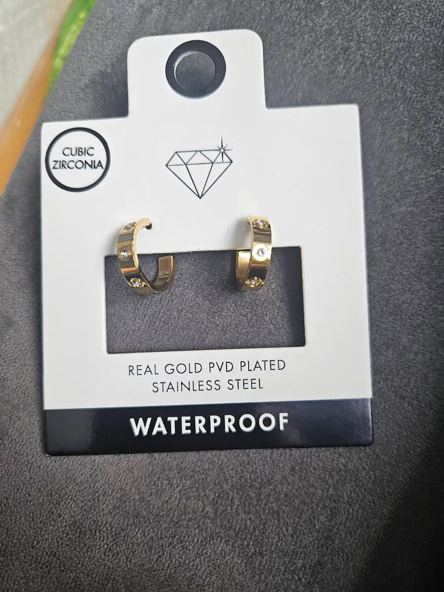 Lovisa earrings