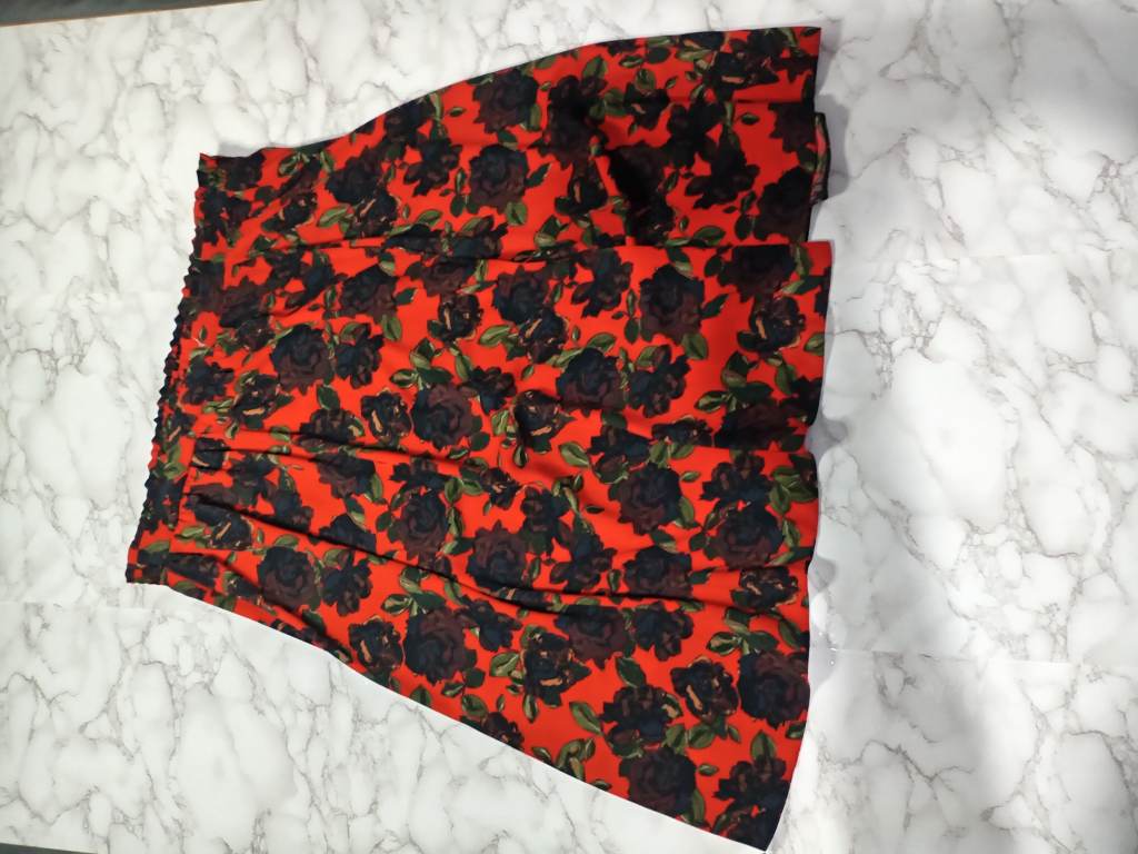 Dorothy perkins skirt  size 20