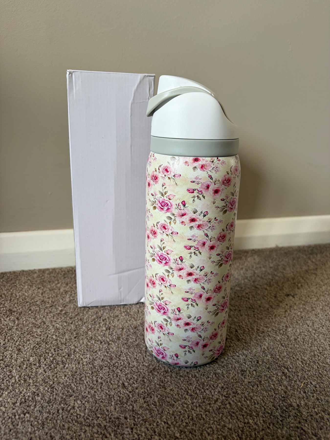 Beige Insulated 32oz Water Bottle with Pink Flowers Design