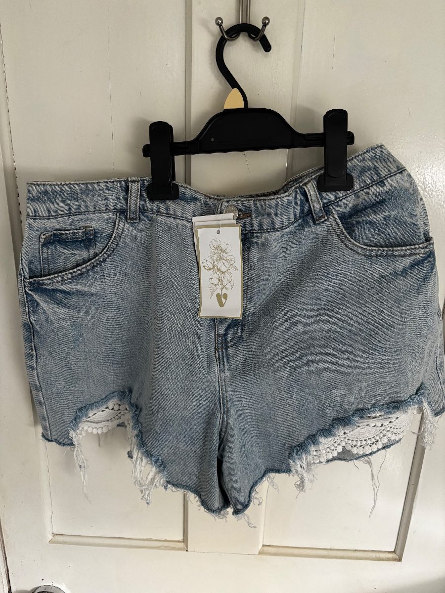 Boho Denim Light wash Shorts with crochet Lace and Frayed Hem Size 16, From Very