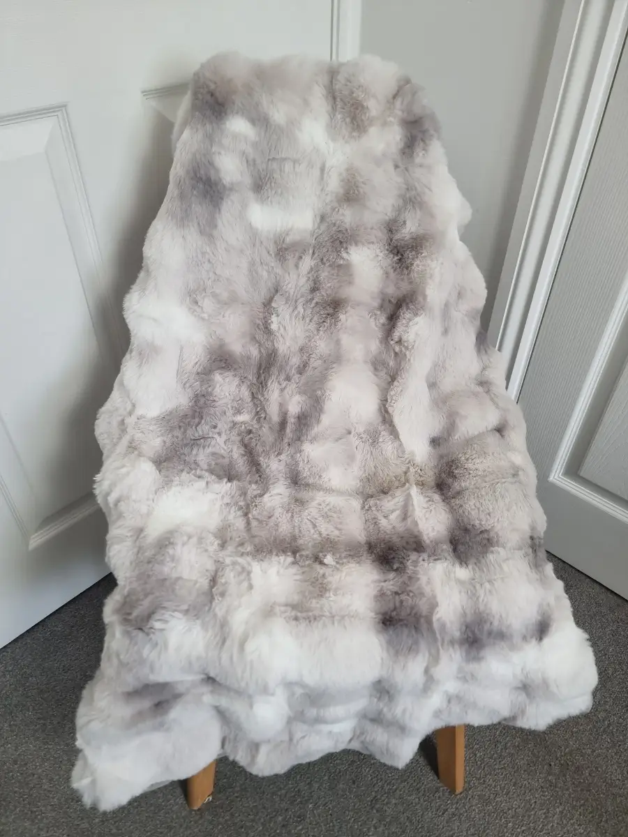 Faux rabbit sofa cover 90x120cm