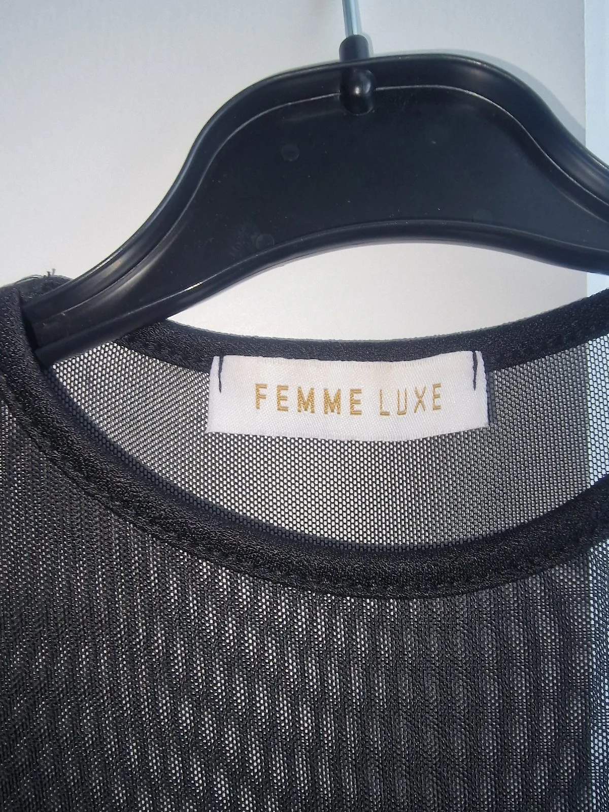 Femme luxe Size 6 body hugging midi dress