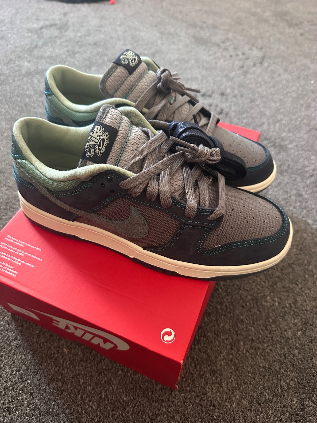 Nike dunk low retro se