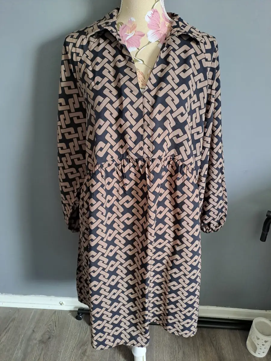 George size 24 swing dress black & brown vgc
