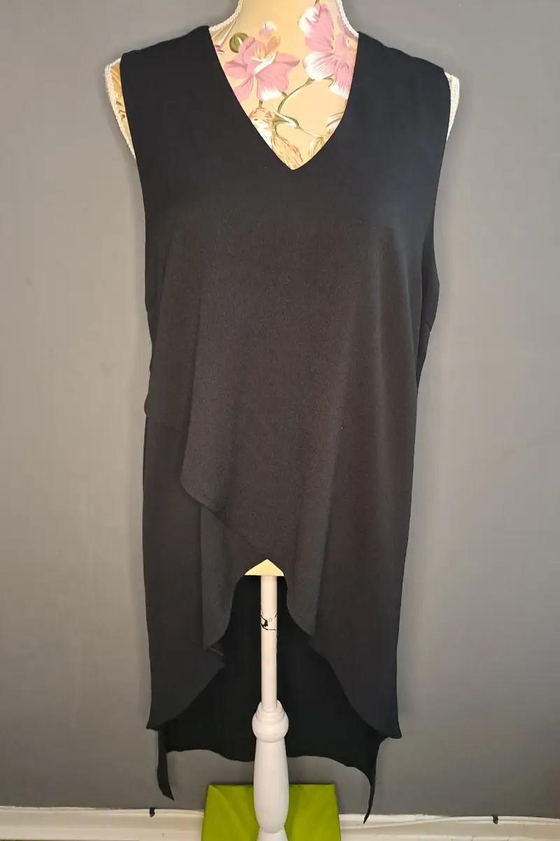 Apricot black top size 14 in exc condition
