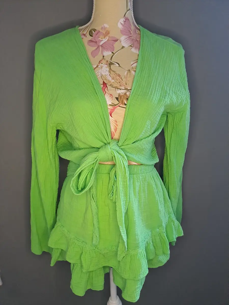 Made In Italy Womens lime green skorts co-ord vgc pls see description for measurements