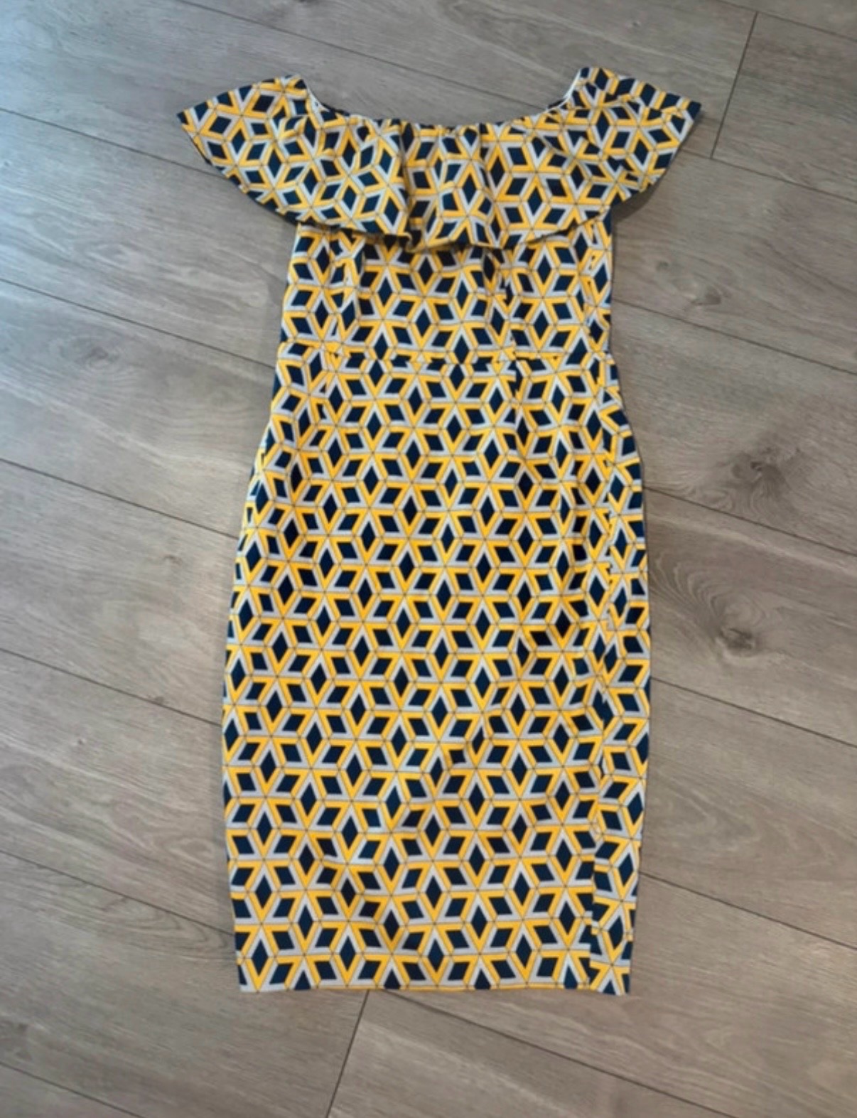 Geometric Print Bardot Bodycon Ruffle Midi Dress Yellow & Navy Size M Traffic People