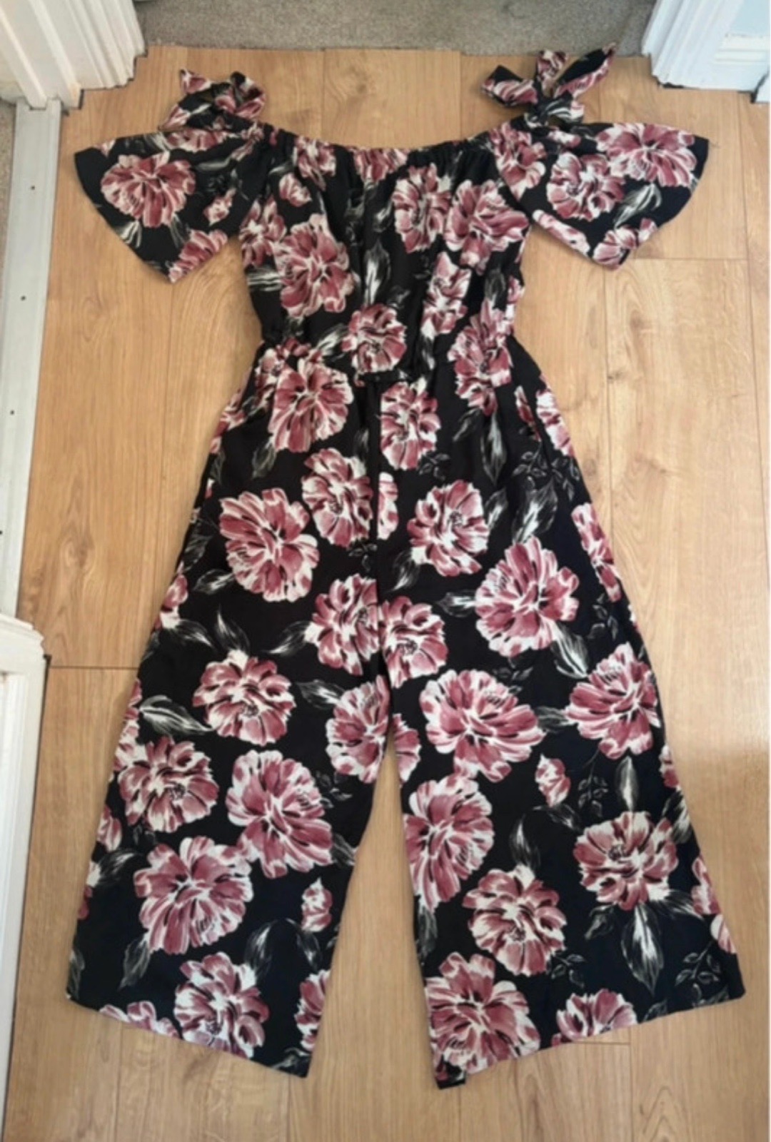 Romantic CottageCore Floral Print Wide Leg Off The Shoulder Jumpsuit In Black & Pink Size 10