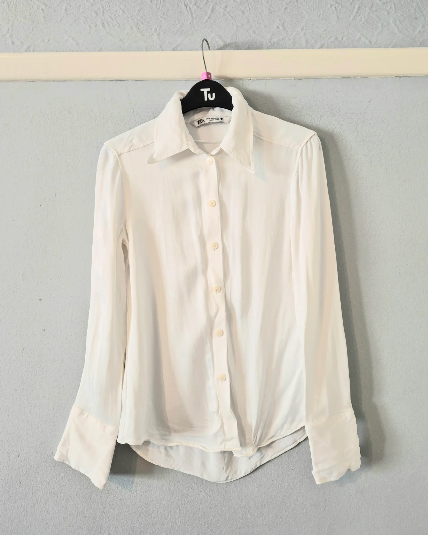 Zara classic off white button down long sleeve shirts size XS