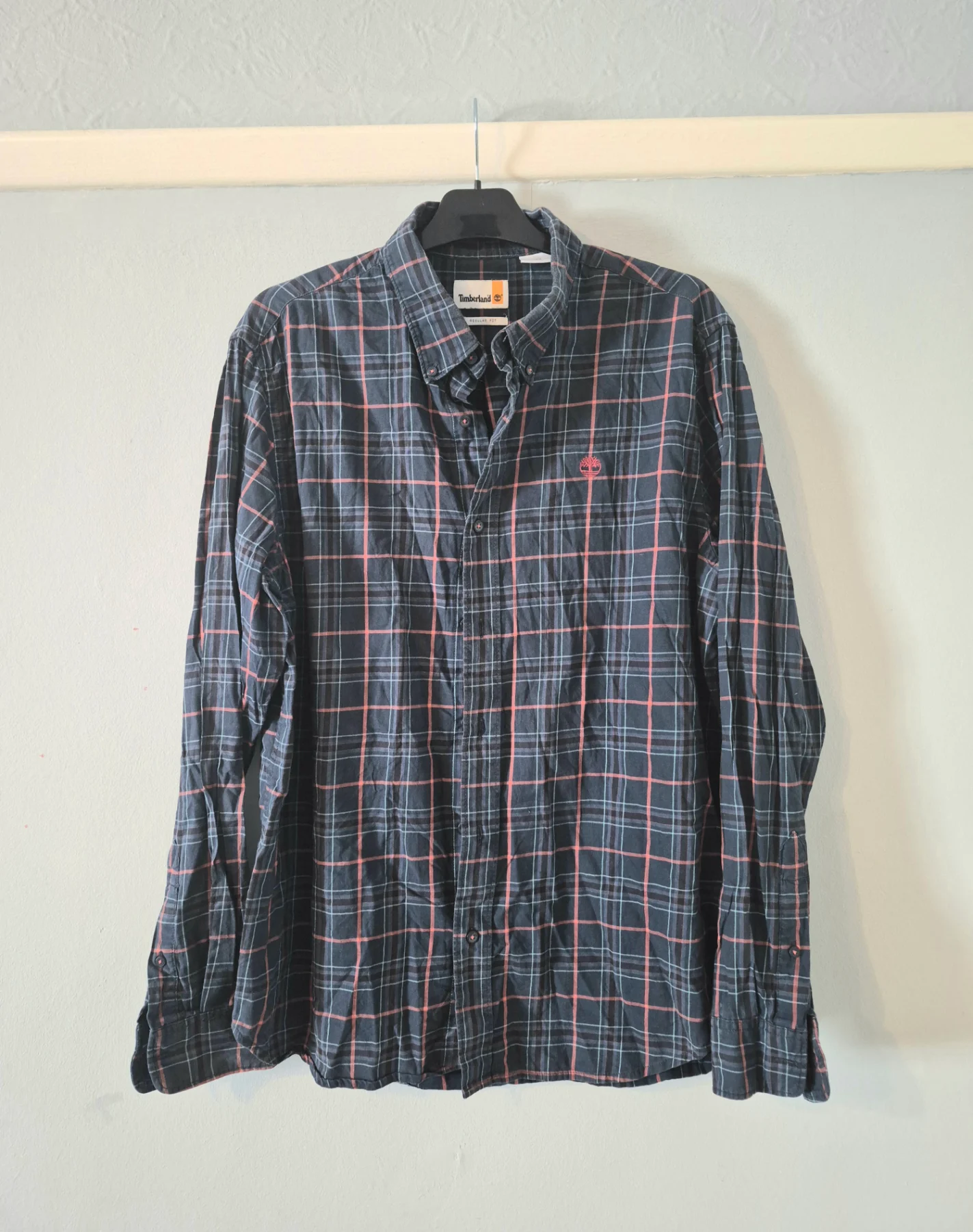 Timberland Men's checkered classic button down long sleeve shirt size L