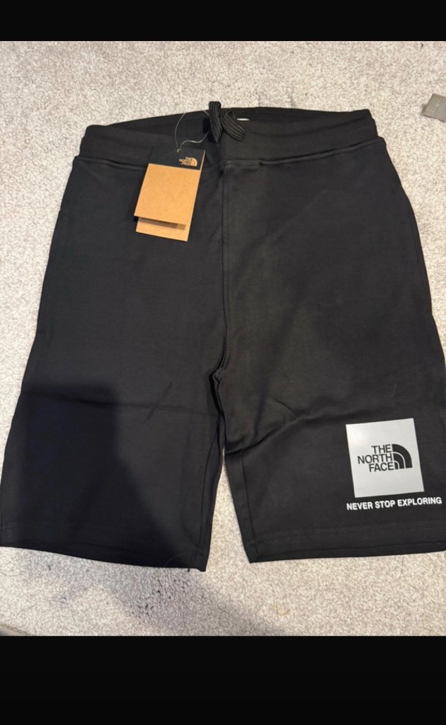 The North Face Box Light Shorts – Black/Silver Reflective – Size Small – Brand New