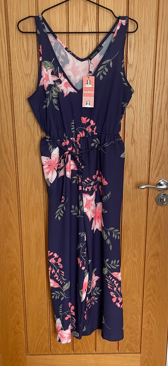 Boohoo Navy Floral Jumpsuit size 10