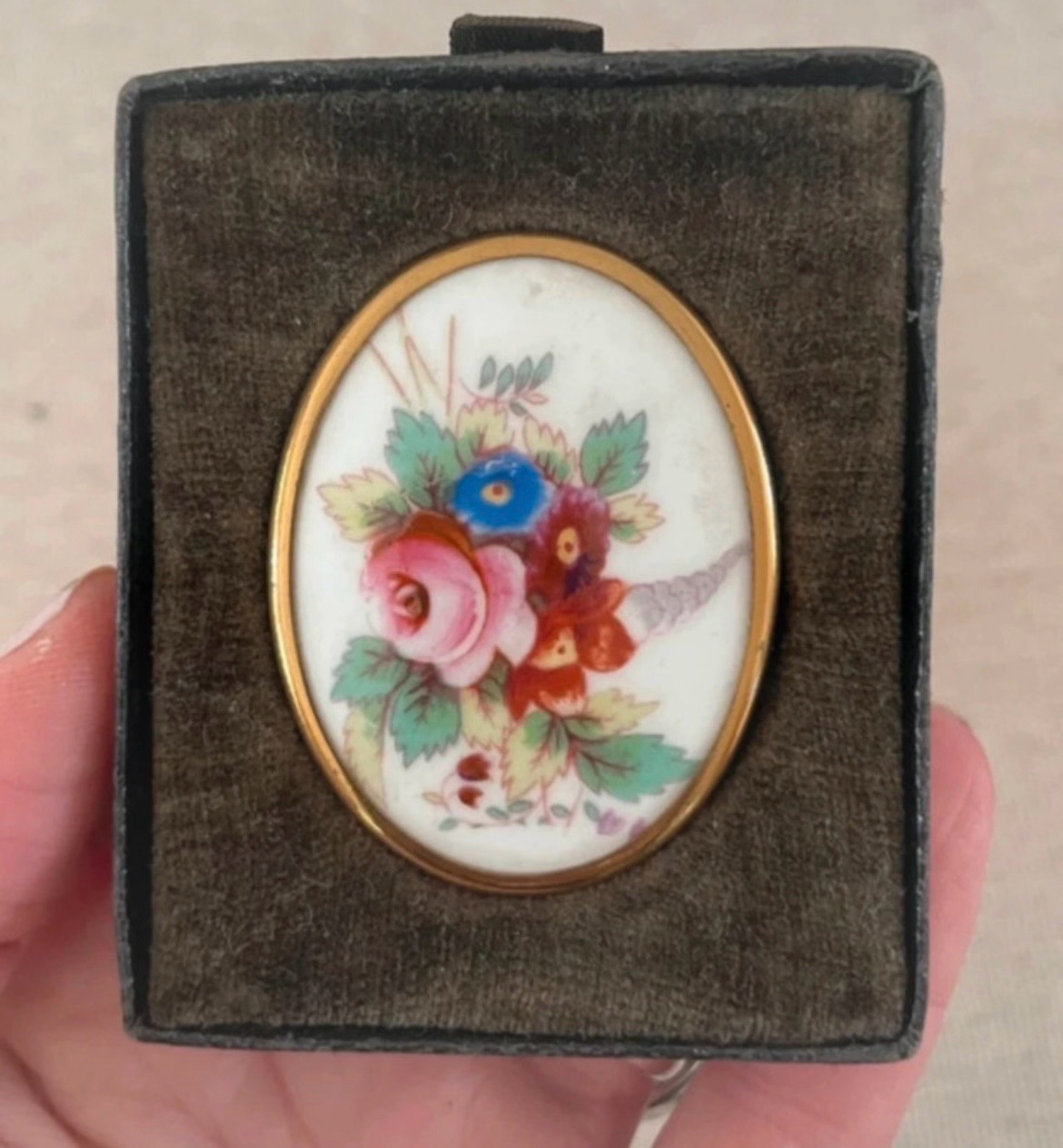 Vintage Royal Worcester Floral 1950s brooch