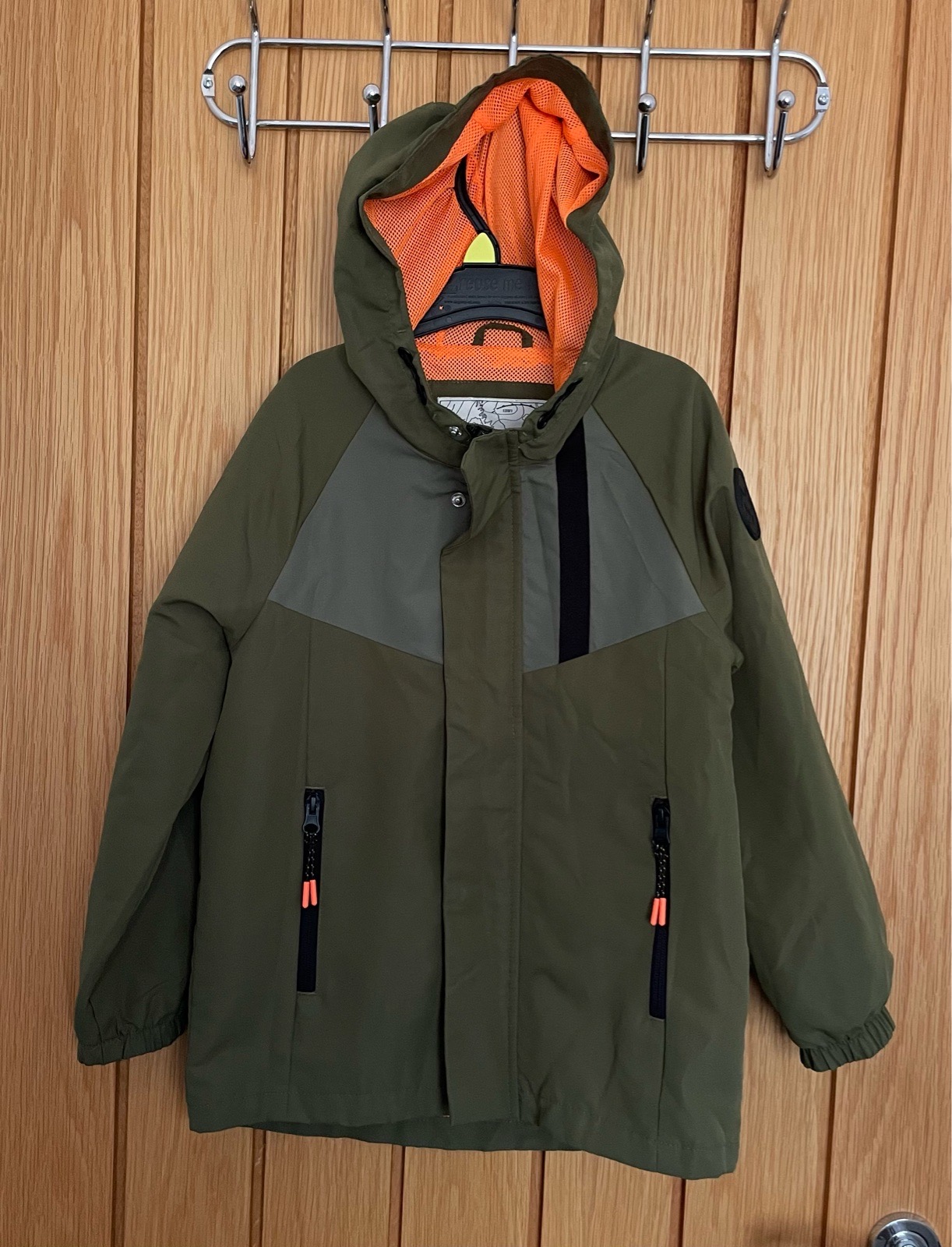TU boys lightweight rain jacket age 7-8