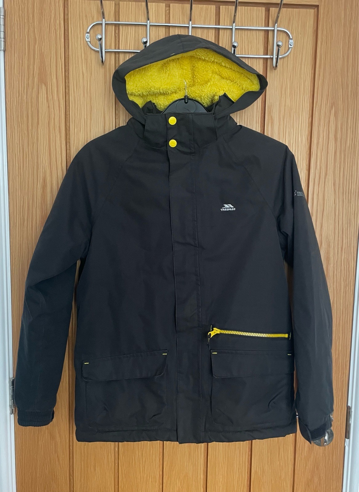 Trespass Boys Waterproof Jacket age 11-12