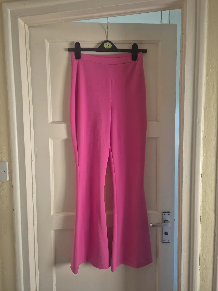 Asos Design womens hot pink flared trousers/leggings size 8 like new
