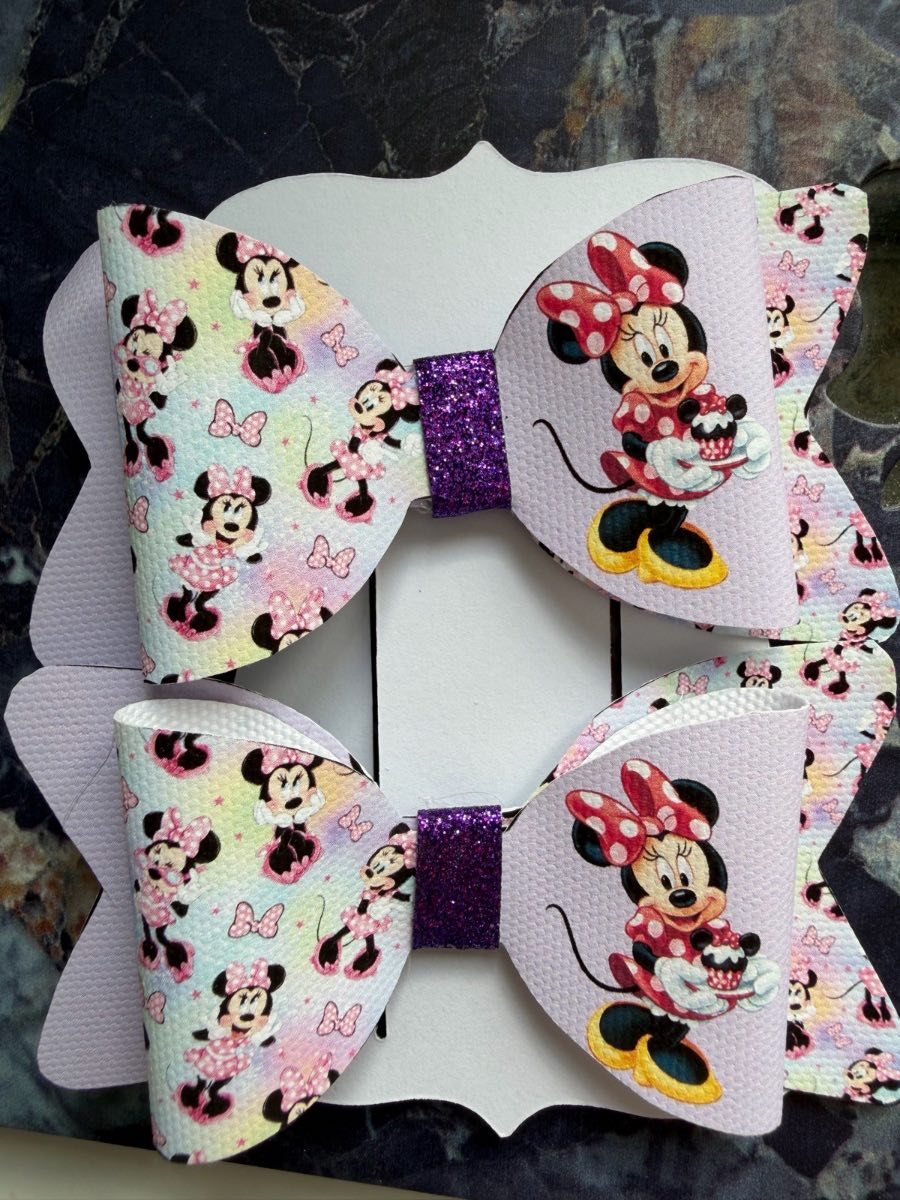 Minnie themed hair bows x2