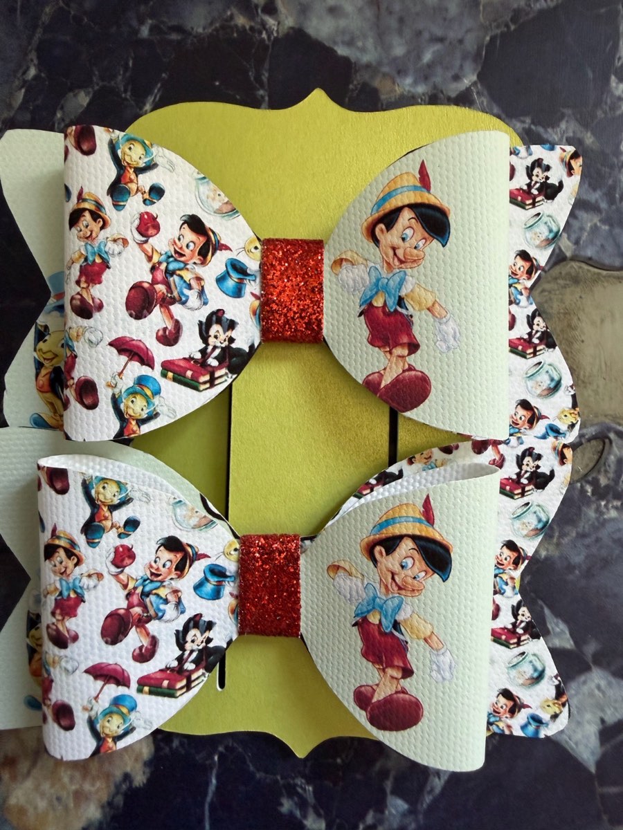 Pinnochio hair bows